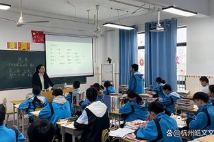 还能踢？梅州vs西海岸现场广播：正在进行排水工作，大家稍安勿躁